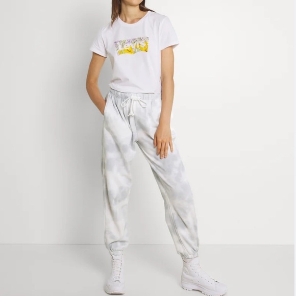 Levi's Pants - Levi’s Women’s Benchwarmer Tie Dye Sweatpants White/Grey Size Medium